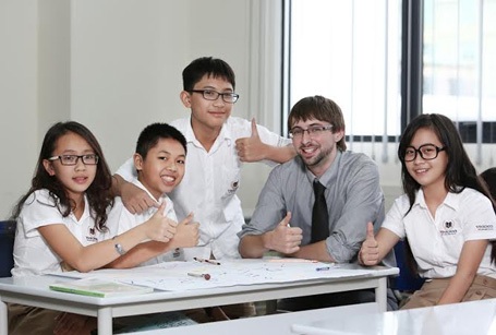 Tiếng Anh là một trong năm cấu phần quan trọng của chương trình giáo dục tại