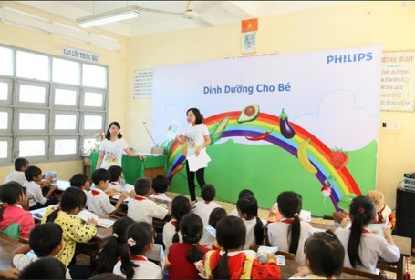 Philips Việt Nam mang kiến thức chăm sóc sức khỏe cho các em nhỏ - 5 Ngày hội dinh dưỡng ngày 10/1/2015 tại Trường tiểu học Tân Điền, huyện Gò Công Đông, Tiền Giang