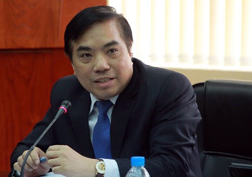 - Ông Bùi Anh Tuấn: