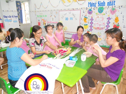 Lúng túng thực hiện Bộ chuẩn phát triển trẻ mầm non 5 tuổi - 1 Lúng túng thực hiện Bộ chuẩn phát triển trẻ mầm non 5 tuổi