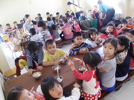 Xén tiền của học sinh, giáo viên - 1 Xén tiền của học sinh, giáo viên