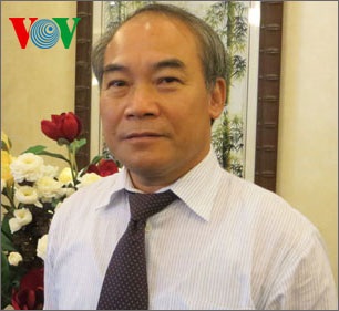 Cấm thi tuyển vào lớp 6: Lo ngại nảy nở tình trạng “lách luật”? - 2 Thứ trưởng Bộ GD-ĐT Nguyễn Vinh Hiển