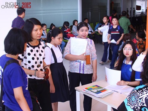 Xúc cảm tại vòng 1 English Champion 2015 - 8 Dồn hết tâm trí làm bài thi
