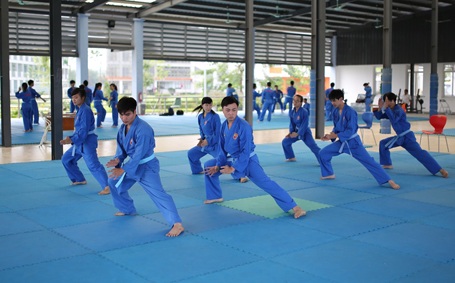 “Môi trường nội trú giúp học sinh hình thành tinh thần tập thể và trách nhiệm” - 3 Học sinh THPT FPT trong một giờ luyện tập Vovinam