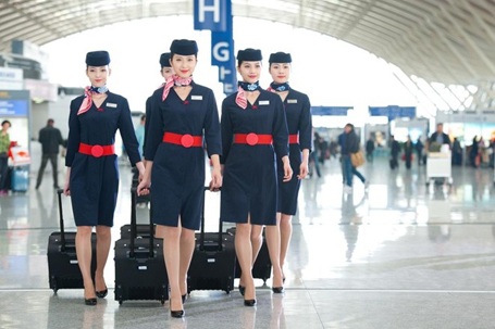 Học nói tiếng Anh thành thạo để trở thành tiếp viên hàng không - 2 Ngoại ngữ - rào cản của các bạn trẻ Việt