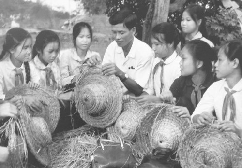 Một thời nhà giáo đi B - 1 Thầy trò trong chiến tranh