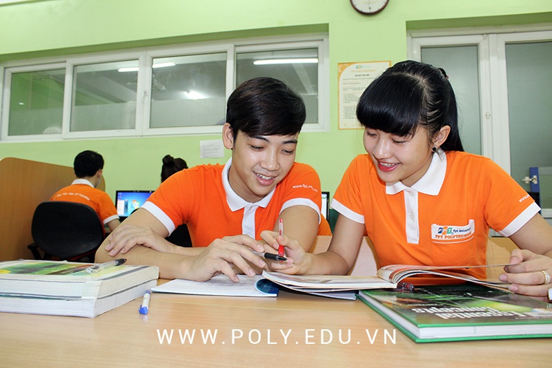 Tư vấn hướng nghiệp: “Kỹ năng nghề - Chìa khóa mở cửa tương lai” - 8 Tư vấn hướng nghiệp: “Kỹ năng nghề - Chìa khóa mở cửa tương lai”