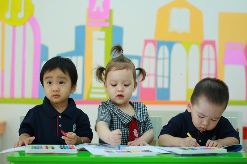 Làm gì để con bạn hoạt bát hơn, năng nổ hơn và sáng tạo hơn sau mùa hè này - 3 Tham gia vào chuỗi hoạt động