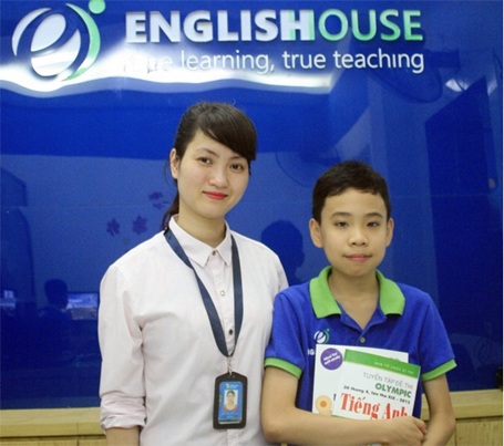 Cô Thủy và Hoàng Minh