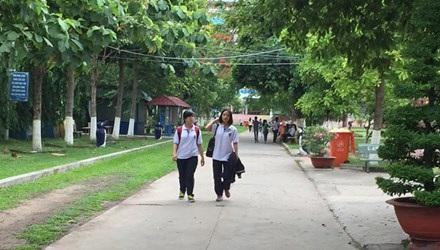 Loạn thu tiền sinh viên - 1 Sinh viên Trường ĐH Lao động- Xã hội. (Ảnh: Lê Nguyễn)
