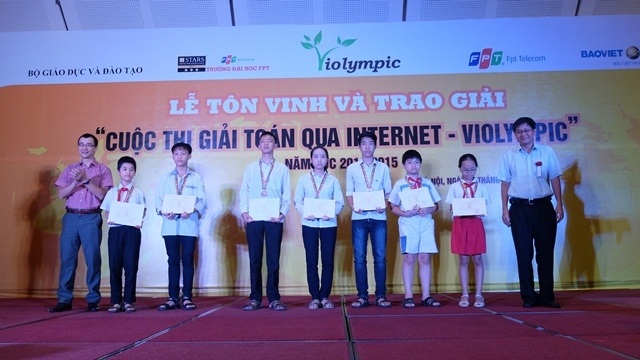 FPT Telecom trao tặng hơn 170 triệu đồng cho thí sinh ViOlympic