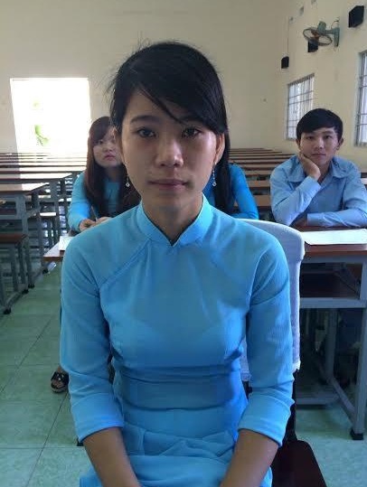 Một chuyện nghẹn ngào về lòng tự trọng - 1 Cô sinh viên giầu lòng tự trọng Nguyễn Chúc Lỹ (Ảnh từ facebook của nhà văn Nguyễn Đông Thức)