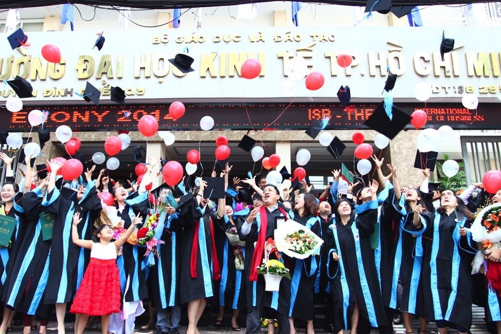 Khát khao vươn tới MBA của “dân đi làm” - 2 Nâng cao năng lực cạnh tranh để ngày một phát triển hơn trong nghề nghiệp
