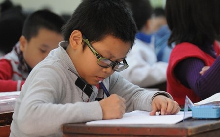 Dạy trước vào lớp 1: Cấm cứ cấm, dạy cứ dạy - 1 Thay vì học chữ nên trang bị cho trẻ các kỹ năng trước khi vào lớp 1. (Ảnh minh hoạ: Đàm Duy)