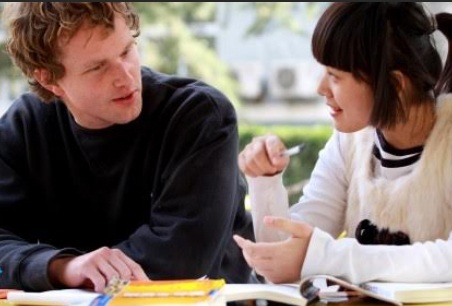 5 nguyên tắc cơ bản để nói tiếng Anh như người bản xứ - 1 1, Bỏ ngữ pháp qua một bên
