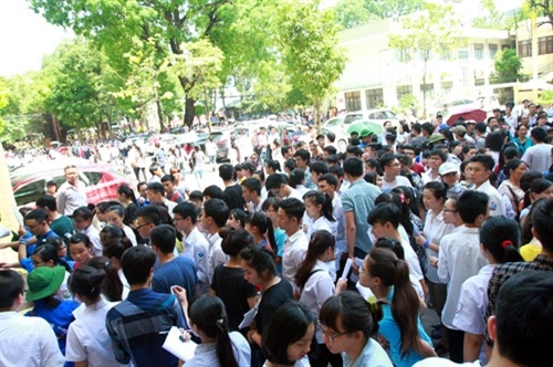 Kỳ thi đã thu hút hơn 43.000 thí sinh tham gia