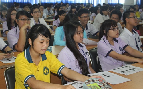 Đại học tự chủ - sinh viên được gì? - 1 Học phí tăng có đi kèm với chất lượng giáo dục sẽ tăng tương ứng?