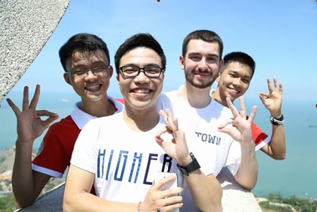 Rộng cửa vào đại học với phương thức Xét tuyển học bạ tại UEF - 3 Sinh viên UEF có cơ hội tham gia nhiều hoạt động giao lưu quốc tế hữu ích