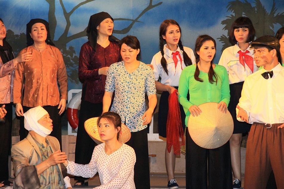 Diễn viên Khuất Quỳnh Hoa (