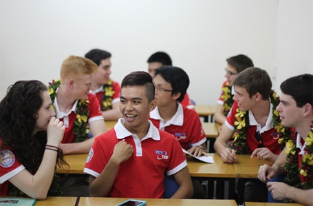 Giao lưu quốc tế thường xuyên giúp sinh viên UEF hoàn thiện kỹ năng