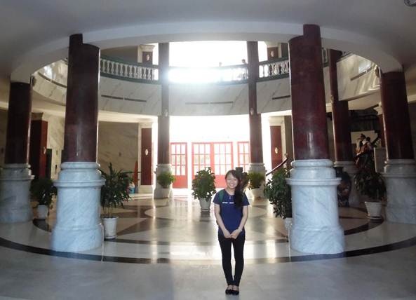 Vượt qua chính mình để hướng đến thành công - 1 Mỹ Ngọc tại Sảnh tòa nhà Admin - Đại học Tân Tạo