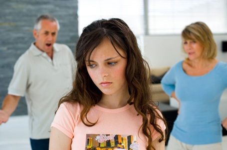 Con ra trường và nỗi lo của cha mẹ - 1 Con ra trường và nỗi lo của cha mẹ