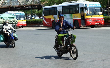 Những chiếc xe này là công cụ mưu sinh của nhiều người nghèo