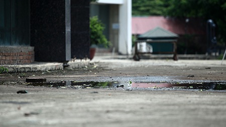 Mọi hoạt động xây dựng ở công trình này đã tạm dừng, chưa biết khi nào mới bắt đầu lại