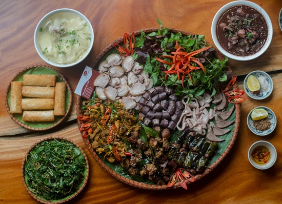 Đặc sản “hạt vàng đen” trên núi Na Hang - 4 Món ăn Tây Bắc đậm vị hơn khi có hạt dổi. (Ảnh: hatdoirung.net)