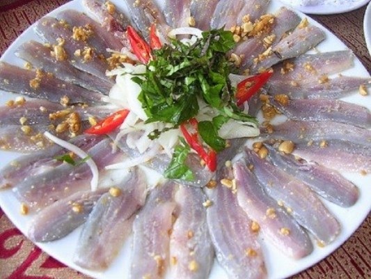 Tò mò với đặc sản “thủy quái” biển Đông ở Quảng Bình - 2 Thịt cá nạc, ít mỡ nên được nhiều người ưa chuộng. (Ảnh: Internet)