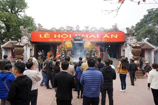 Những ngôi chùa linh thiêng để cầu may dịp đầu năm ở miền Bắc - 3 Lễ hội đền Trần là một nét đẹp văn hóa.