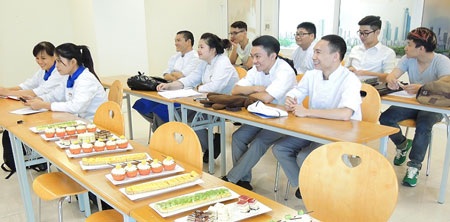 Con đường khởi nghiệp ngành Quản trị Khách sạn và Đầu bếp chuyên nghiệp - 2 Việt