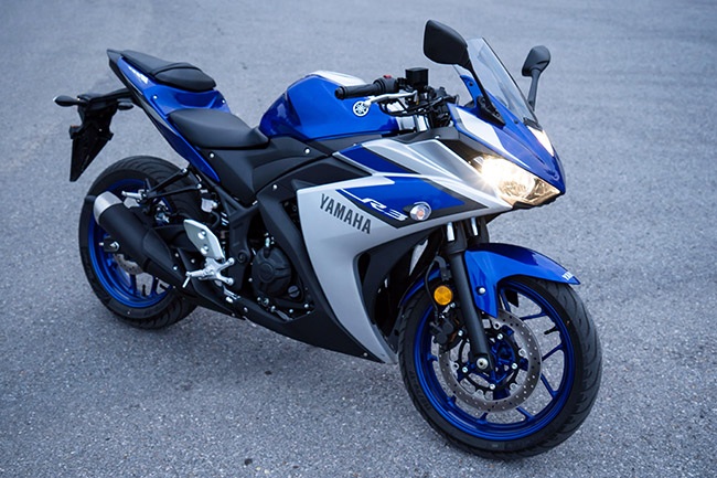 Yamaha triệu hồi 15.000 xe R3, MT-03... - 2 Mẫu Yamaha R3 tại Việt Nam