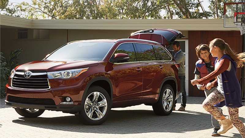 Năm 2016 - Thương hiệu nào làm hài lòng khách hàng nhất? - 6
5. Toyota: Một sự tương đồng khá lí thú khi chính những người Mỹ cũng lựa chọn Toyota vì một lí do: giữ giá khi bán lại; 76% người được hỏi cho biết sẽ vẫn tiếp tục lựa chọn Toyota nếu mua xe mới.