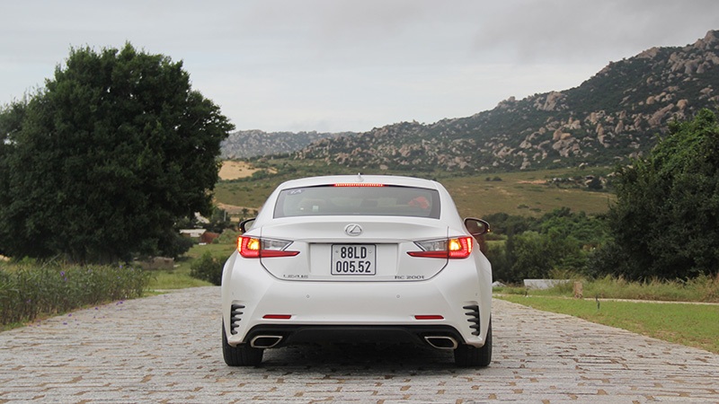 Lexus RC 200t - Thổi bùng đam mê - 5 Lexus RC 200t - Thổi bùng đam mê - 5