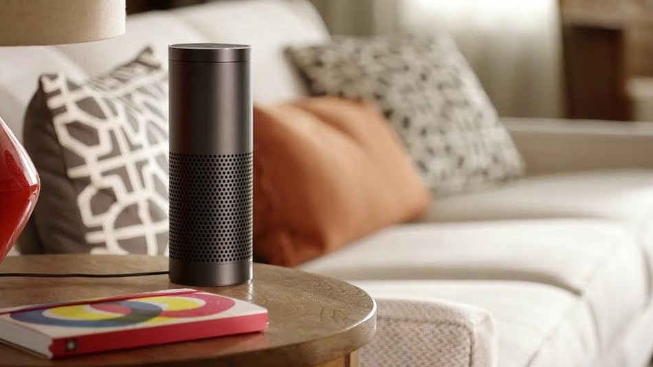 Amazon Echo hơn gì Siri và Google Now ? - 1 Hiện tại không phải ai cũng có thể sở hữu