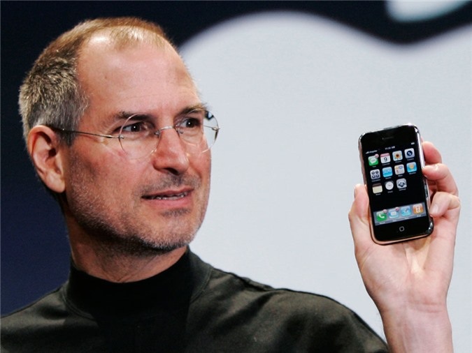 iPhone 2 là smartphone thế hệ đầu tiên của