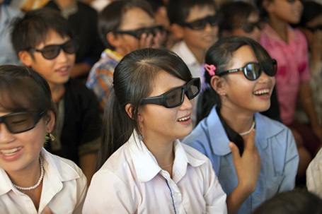 Xem phim 3D ở những ngôi trường vùng cao - 7 Những nụ cười sảng khoái