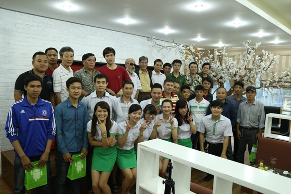 HKPhone gửi lời cảm ơn
những khách hàng đã luôn ủng hộ hãng.