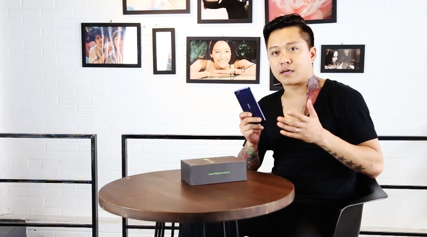 Tuấn Hưng trở lại cùng HKPhone sau khoảng thời gian khá im ắng.