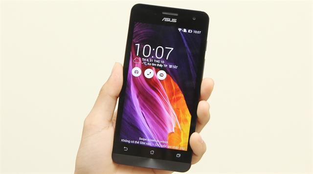 Zenfone 5 được bán tại thegioididong.com với giá 3.990.000 đồng