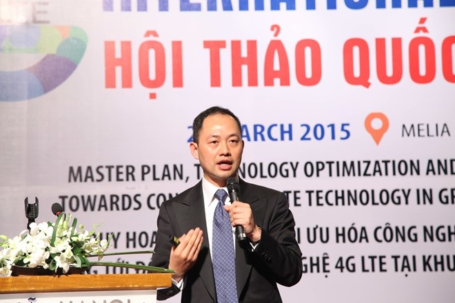 Ông Qiu Heng, Phó Chủ tịch các Mạng TDD của Huawei