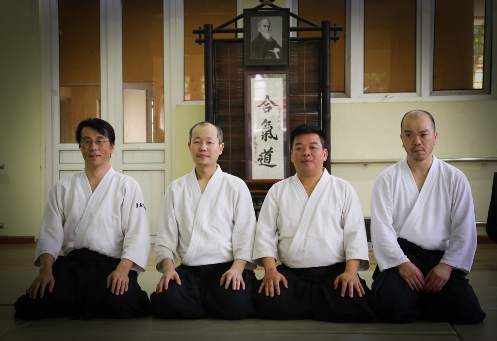 Võ sư Aikido Nhật Bản 6 đẳng tập huấn tại Hà Nội - 1 Võ sư Hiroyuki Sakurai (thứ 2 từ phải sang) trong buổi tập huấn.