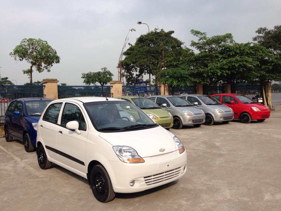 Thu nhập 15 triệu/tháng có nên mua xe ô tô trả góp?