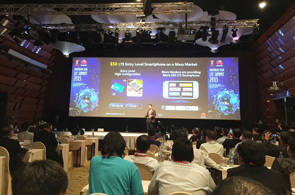Phát triển mạnh mẽ, 4G LTE đang mở ra kỷ nguyên di động mới - 1 Hội nghị LTE Đông Nam Á thu hút chuyên gia viễn thông từ khắp nơi trên thế giới