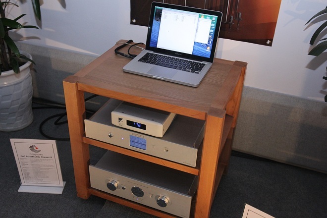 Hệ thống chơi nhạc qua laptop và DAC Ayre QB9 DSD