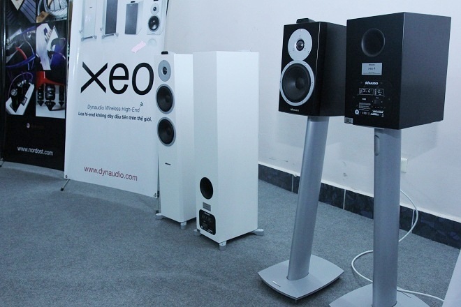 Dàn loa không dây Dynaudio XEO được bố trí ampli cho từng driver