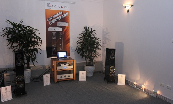 Hệ thống computer audio chơi nguồn phát số của Ayre và Accustic Arts.