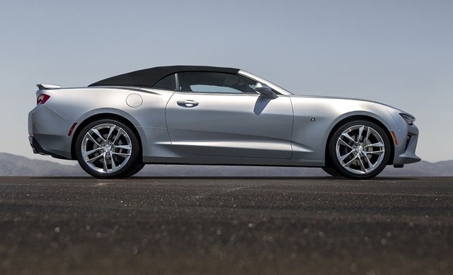 Chevrolet Camaro Convertible 2016 lộ dáng - 2 Theo