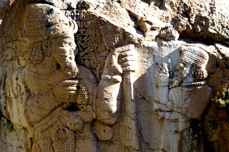 5 tôn giáo cổ đại bị lãng quên